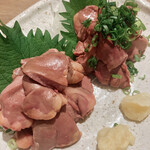 Sumibi Yakitori Jiro Tamachi Honten - 鶏刺し2種盛り-ハツ・レバー-
