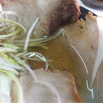 そばの丘 - 澄んだスープ（出汁）