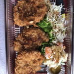 割烹いな長 - ソースと檸檬はひれカツに直接掛けず別皿に入れひれカツつけ食べると良いたかも写真撮る前に2本入ってたソース一本と大きな皮付き生檸檬掛けてしまった