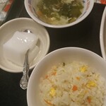 天然居 - 炒飯と杏仁豆腐とスープ