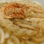 因幡うどん - ごぼうを食べ進めると…たぬき！になる。