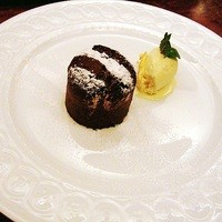 レシピ - 温製チョコレートケーキ　バニラアイス添え