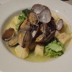 Bar Dondada - 3月24日　ニョッキ、具はあさりとブロッコリー