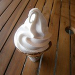 湯布院牛乳ソフト①（300円）