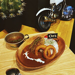 Cafe & Bar オンズ - ビーフカレーハンバーグ乗せ(ランチメニュー)