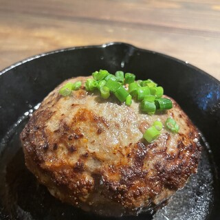 ぜひ味わっていただきたい自慢の一品『ニクジルハンバーグ』