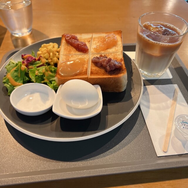 Toaster Bread Cafe&Champagne Bar （トースター ブレッド カフェアンドシャンパン バー） 馬車道/カフェ