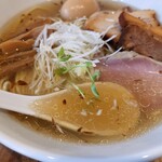 The Noodles & Saloon Kiriya - 特製潮そばキラキラスープ塩味強めも旨い