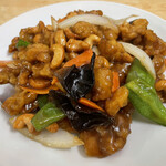 中国家庭料理 龍源 - 鶏肉とカシューナッツ炒め