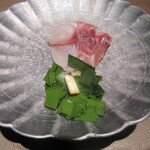 ことわりをはかるみせ ばんどう - いさき昆布〆　ニラ醤油