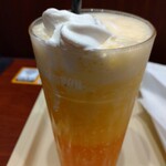 ドトール コーヒー ショップ - メロンクリームソーダ。