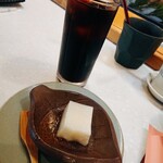 初日総本店 - アイスコーヒーと甘味