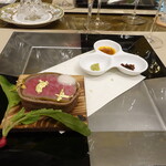 トゥ・ラ・ジョア イズム - 