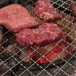 炭火焼肉酒家 びっくりや - 