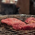 炭火焼肉酒家 びっくりや - 