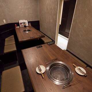 焼肉 肉八 宗右衛門町店