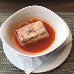 ホテル＆スパ　アンダリゾート伊豆高原 - メカジキのソテー トマトスープ仕立て