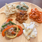 羽釜炊きごはんと美味しいニッポンのビュッフェ ひな野 - パスタ、グラタン、チャプチェ、などなど