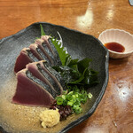 上野 味喜庵 - 鰹たたき９５０円。もっちりとした食感に、旨味たっぷりながら軽やかな味わいです。お蕎麦屋さんレベルを凌駕して、とーっても美味しくいただきました（╹◡╹）（╹◡╹）