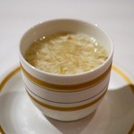 胡桃茶家 - タラバとフカヒレのスープ