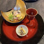 和海の宿 ささ游 - 料理写真:山桃酒・ホタルイカのぬた・鰯押し寿司など