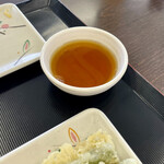 Sanuki udon murasaki - 薬味コーナーより
                      天つゆ