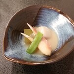 龍宮殿 - 煮物…冬瓜含め煮、里芋､蟹爪♪