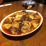 北京本館 - 麻婆豆腐を頼んだら牛肉の？と
普通のと言うと無言であった⚠︎