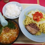 Yamaokaya - 【限定】旨辛スタミナつけめん＋ライス　970＋180円