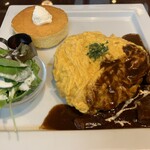 星乃珈琲店 - ビーフシチューオムライス＆パンケーキプレート（千円）