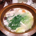 博多水炊き・鶏すき鍋 西新初喜 - 