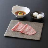 炙りサーロイン　～ 一口ライス 卵黄添え ～