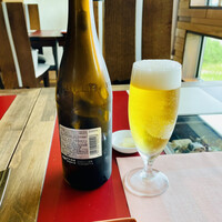 Un Son Benir - 瓶ビールはアサヒスーパードライの中瓶