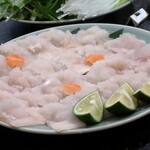 天然活け鱧のしゃぶしゃぶ