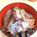 新竹三楽 - 海鮮丼＋貝汁
980円＋230円