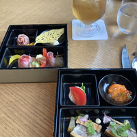 DINING & BAR TABLE 9 TOKYO - 