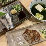 宝山 いわし料理 大松 - 得セットの生のり豆腐、活きいわし刺身、いわし料理1品