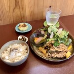 ジャム cafe 可鈴 - 【週替りランチ(1,050円)】お料理が出揃いました。