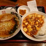 三喜園 - 麻婆丼+半ラーメン1
