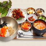 韓式拌飯和純豆腐韓式火鍋