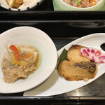 Shunwaseki Uoman - 鯵の南蛮漬けと鯛の焼魚（煮魚）