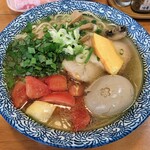 らーめん森や。 - しそ塩トマトラーメン 中太麺（はるゆたか)
      訳あり味玉