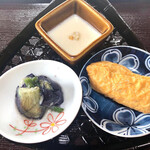 Sobaya Yamaki - 前菜3種   季節の小鉢   蕎麦豆腐    蕎麦稲荷