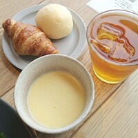 THE GATEHOUSE - スープ、パン、ドリンク