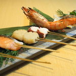 酒遊旬彩　千のすし - 自慢の素材を使った、 魚串や野菜串も大人気の逸品