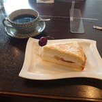 れすとらん ふるさと - 本日のケーキ。ミルクレープ