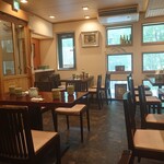 さかり寿司 - 店内