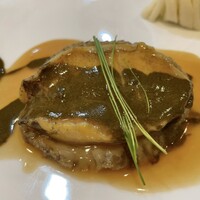 NOGI - 勇名物 蒸し鮑の二種ソース 蒸しパン添え