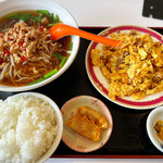 台湾料理 人和 - 料理写真:「平日限定ランチメニュー（台湾風玉子＋台湾ラーメン）」（¥730税込）