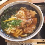 肉うどんの丸十 - 和牛すじうどん、15穀米の生姜めし